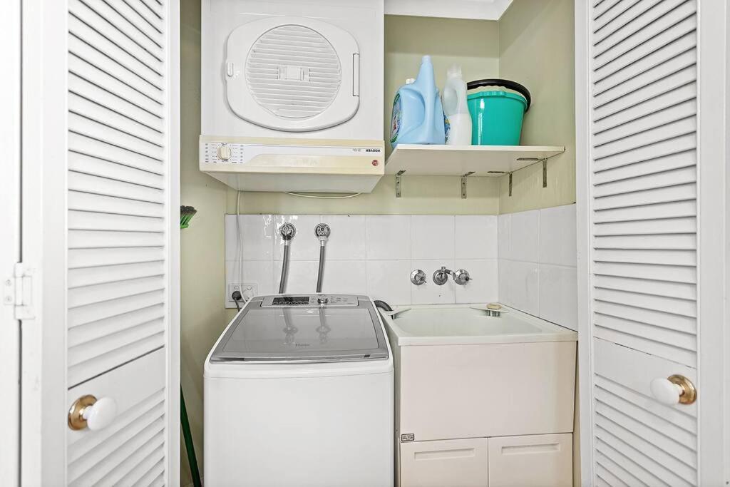 Turquoise Views Apartment Airlie Beach Exterior photo
